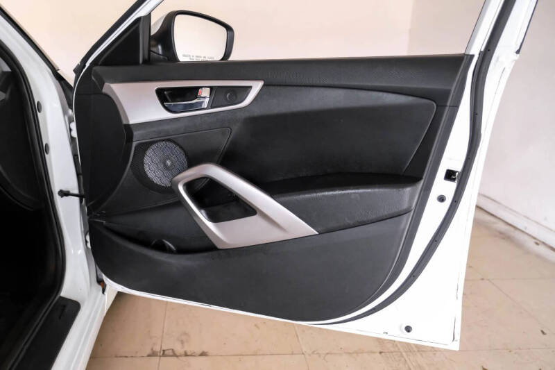 2016 Hyundai Veloster