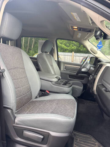 2017 RAM 1500 SLT