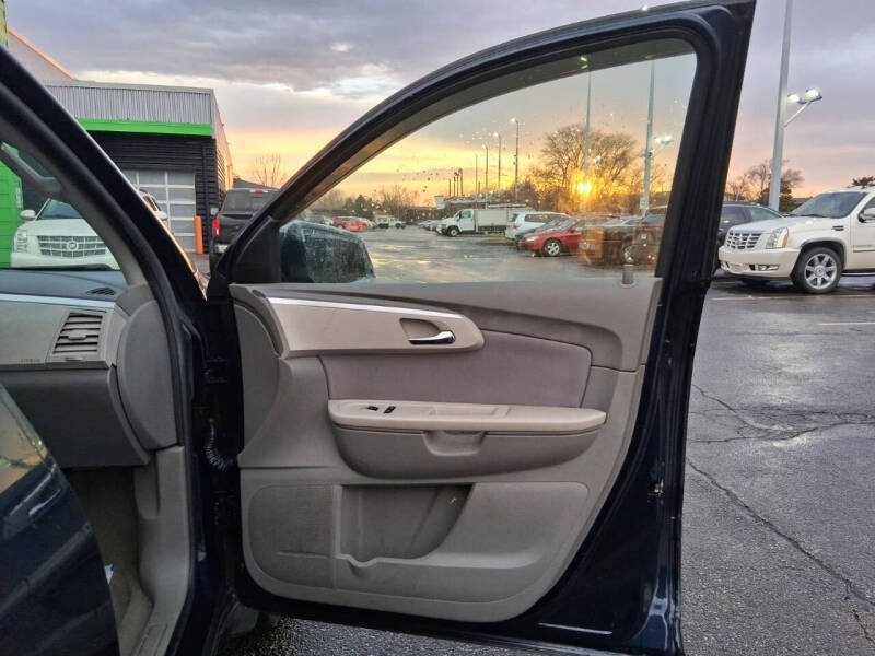 2010 Chevrolet Traverse LS