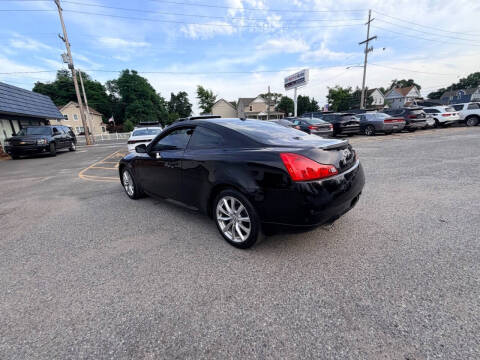 2011 Infiniti G37 Coupe x