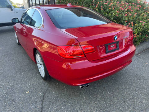 2012 BMW 3 Series 328i