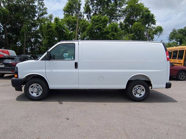 2025 Chevrolet Express 2500