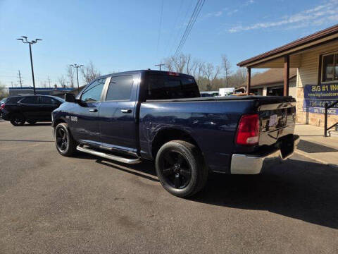 2016 RAM 1500 SLT