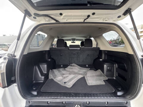 2017 Toyota 4Runner SR5