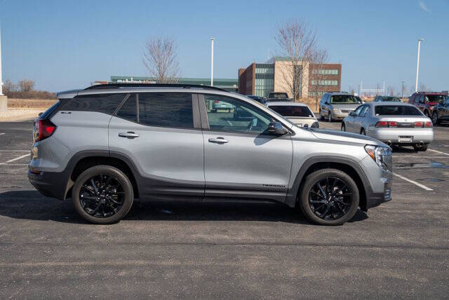 2023 GMC Terrain SLE
