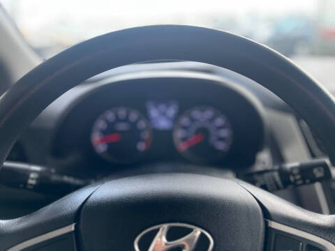 2014 Hyundai Accent GS