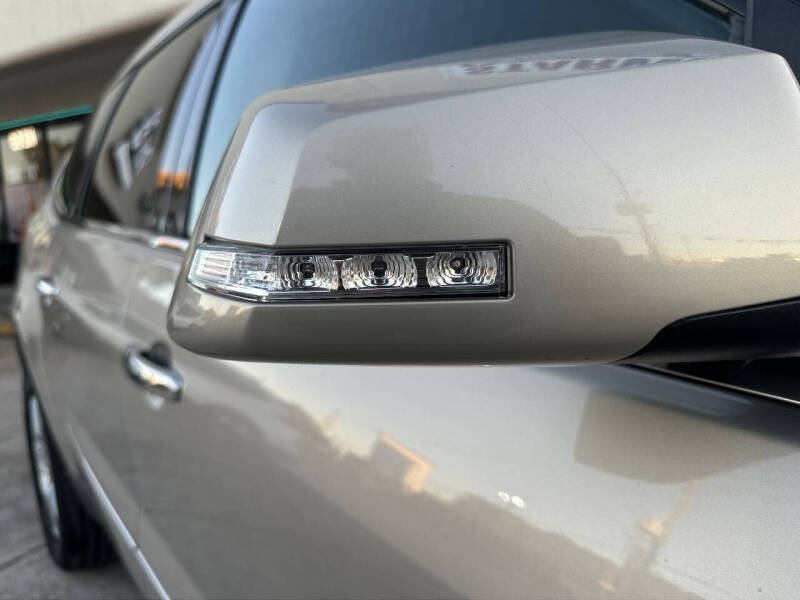 2011 Chevrolet Traverse LTZ