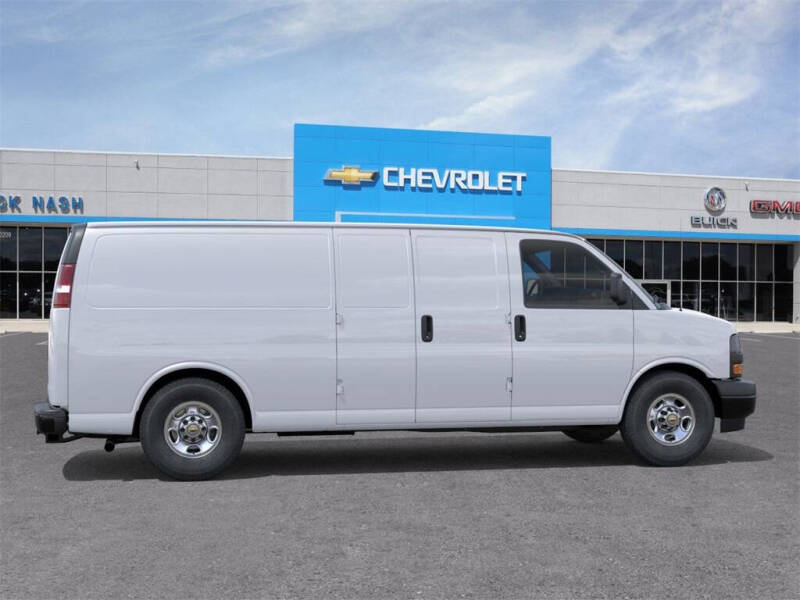2025 Chevrolet Express 2500