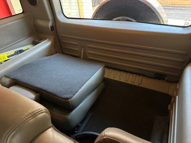 2004 HUMMER H2