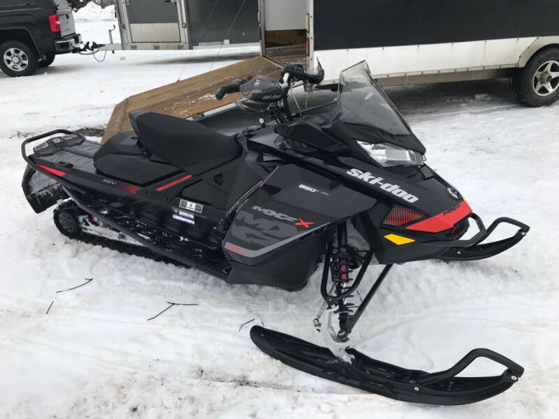 2017 Ski-Doo MXZ X 850 E-Tec