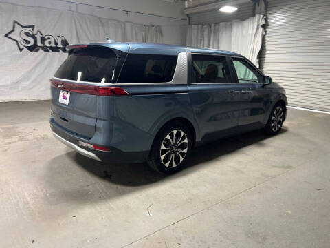 2024 Kia Carnival EX