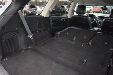 2016 Nissan Pathfinder SL