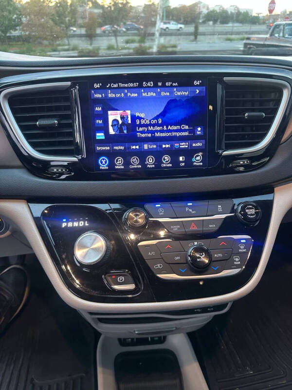 2017 Chrysler Pacifica