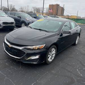 2019 Chevrolet Malibu for sale at Court House Cars, LLC in Chillicothe OH