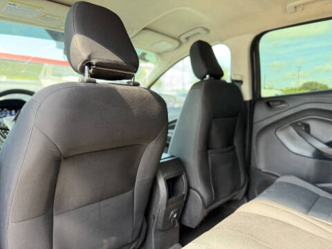 2019 Ford Escape S