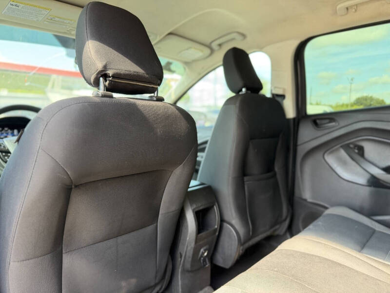 2019 Ford Escape S