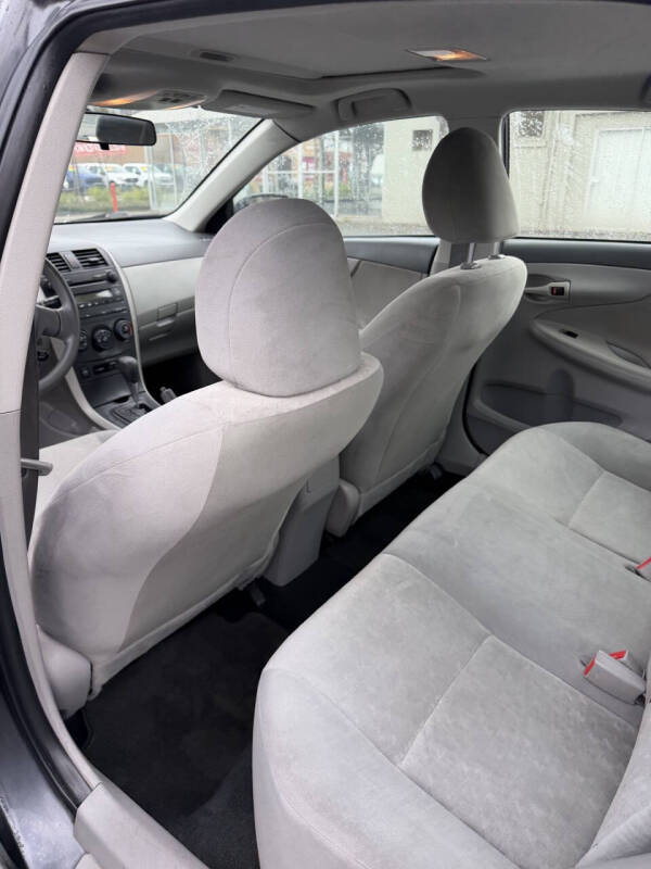 2009 Toyota Corolla LE