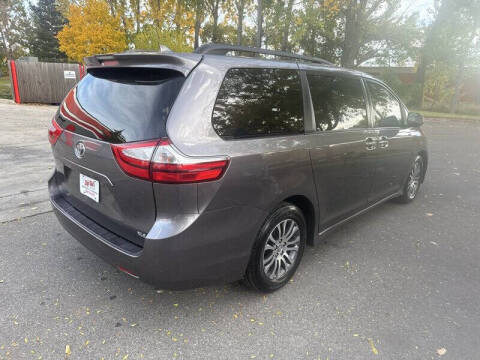 2018 Toyota Sienna
