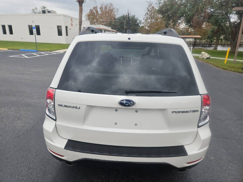 2009 Subaru Forester 2.5X Limited photo 23