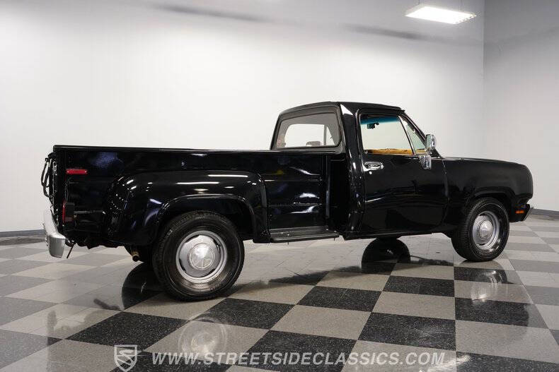 1977 Dodge D100 Pickup