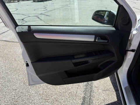 2008 Saturn Astra XR