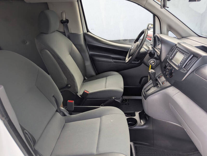 2015 Nissan NV200 SV