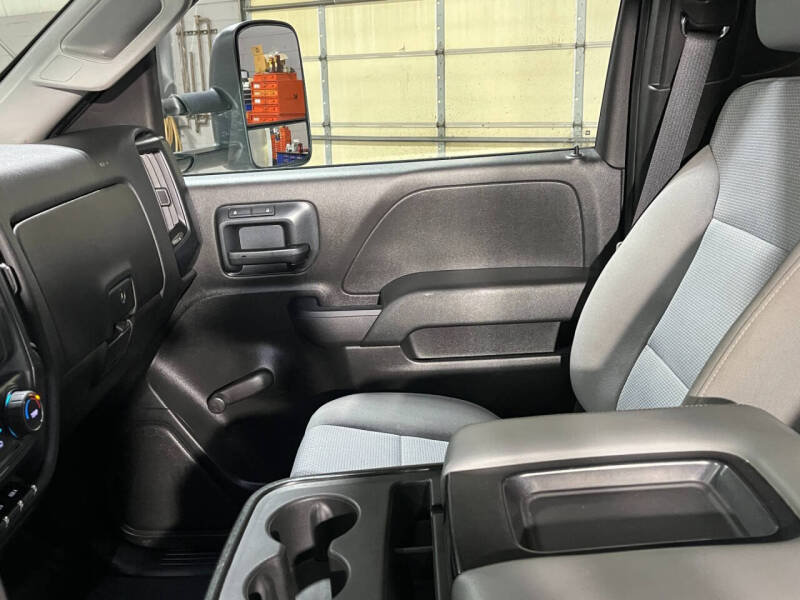 2022 Chevrolet Silverado 5500HD