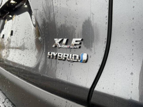 2024 Toyota RAV4 Hybrid XLE Premium