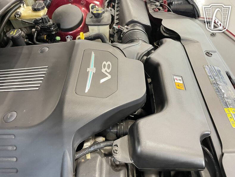 2004 Ford Thunderbird Deluxe