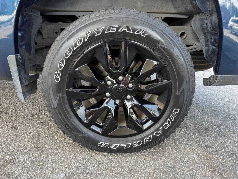 2020 Chevrolet Silverado 1500 Custom