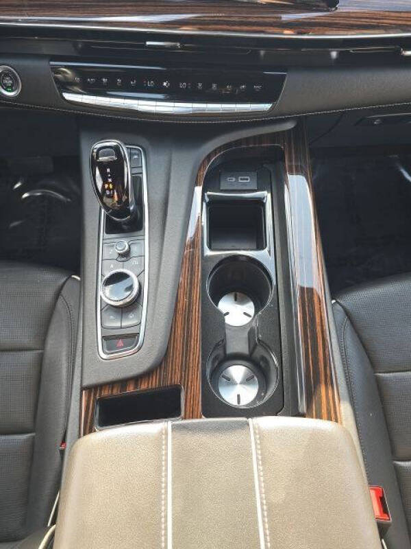 2024 Cadillac Escalade ESV Premium Luxury