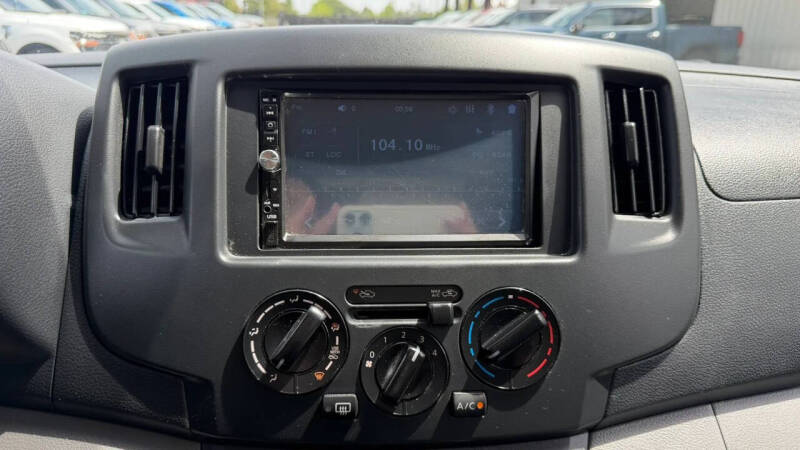 2017 Nissan NV200