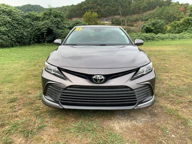 Used 2021 Toyota Camry LE with VIN 4T1C11AK7MU583645 for sale in Hazard, KY