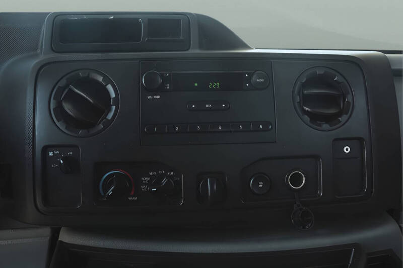 2013 Ford E-Series E-150