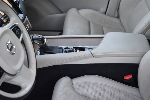 2017 Volvo XC90 T6 Inscription