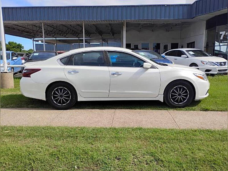 2017 Nissan Altima