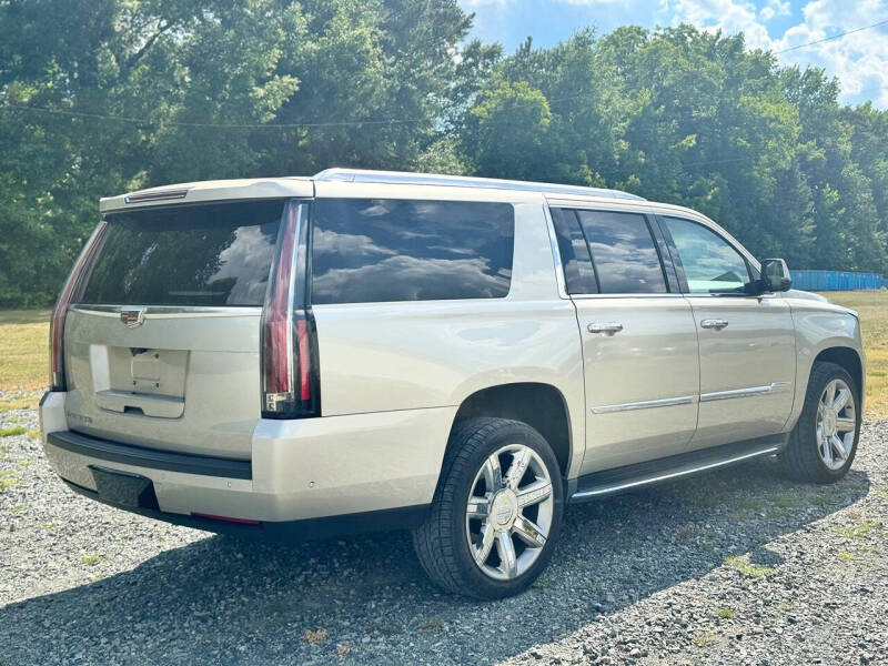 2017 Cadillac Escalade ESV Luxury