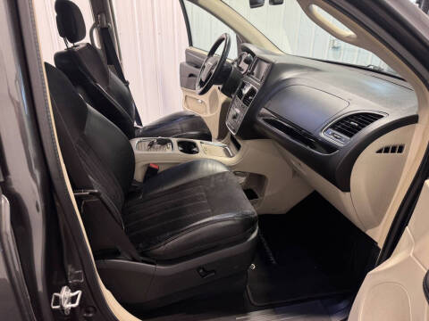 2016 Chrysler Town and Country Limited