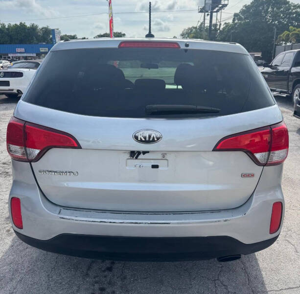 2015 Kia Sorento LX