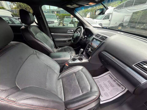 2017 Ford Explorer Sport