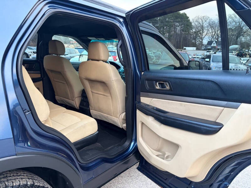 2016 Ford Explorer