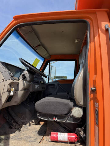 2001 Sterling L7500 Series