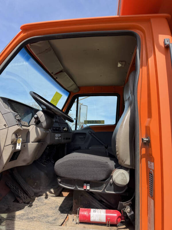 2001 Sterling L7500 Series
