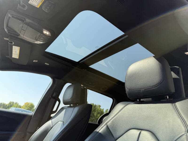 2019 Chrysler Pacifica Touring L Plus 35th Anniversary