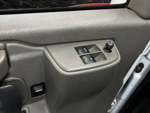 2023 GMC Savana 2500