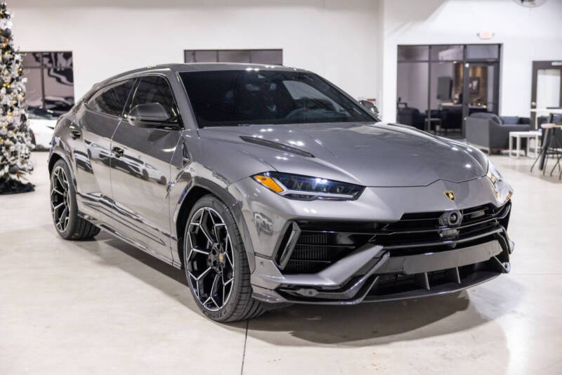 2023 Lamborghini Urus Performante