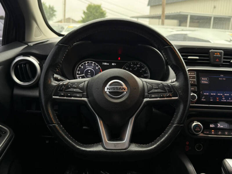 2020 Nissan Versa SR