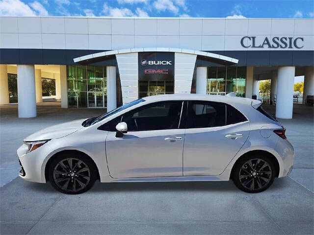 2023 Toyota Corolla Hatchback XSE