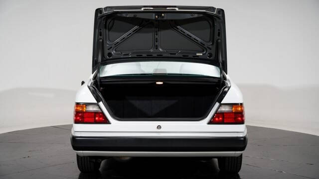 1989 Mercedes-Benz 300-Class 300 CE