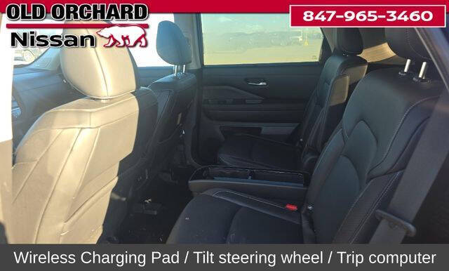 2022 Nissan Pathfinder SL